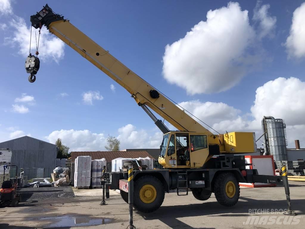 Grove RT 540 E All terrain cranes