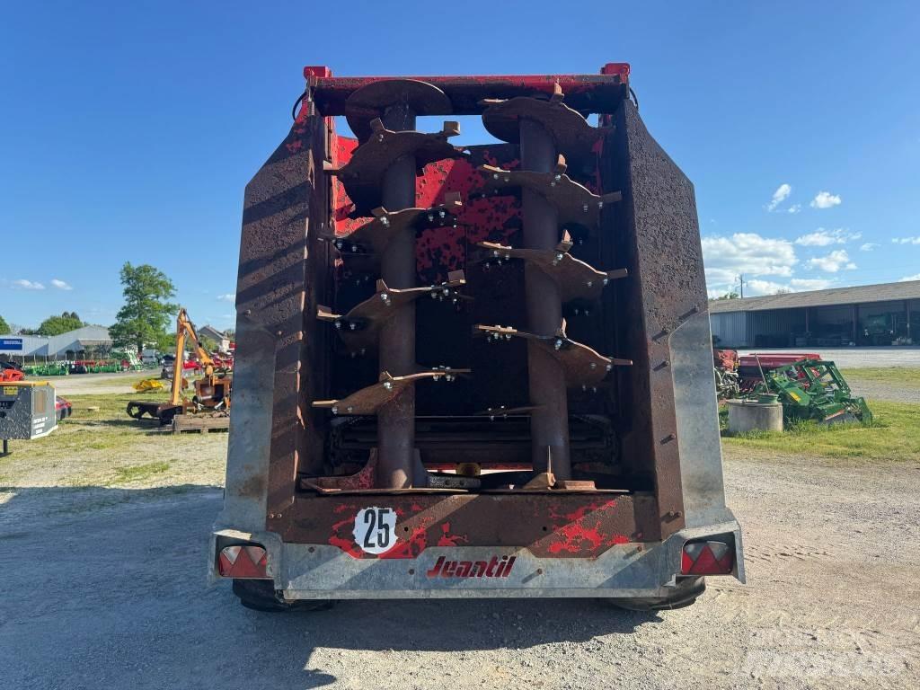 Jeantil EVR 13-10 Manure spreaders