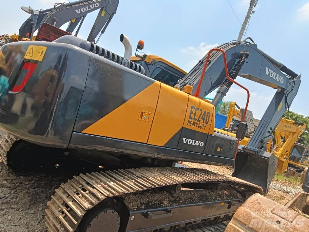 Volvo EC 240 Crawler excavators