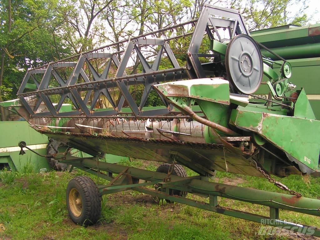 John Deere 2056 Combine harvesters