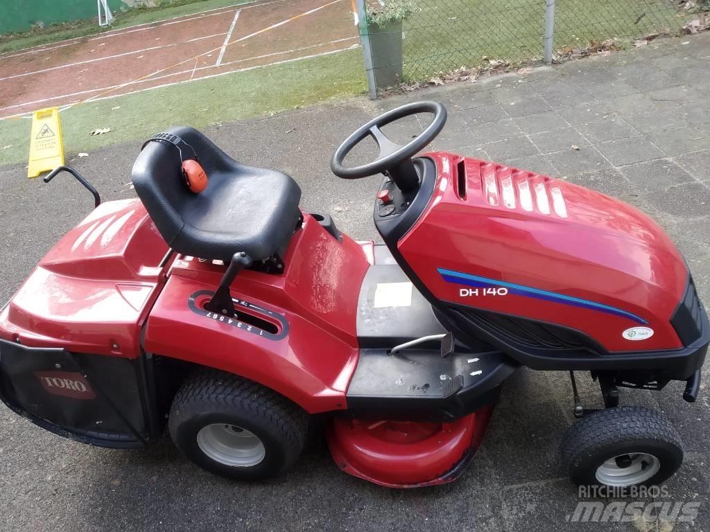 Toro zitmaaier DH140 Riding mowers