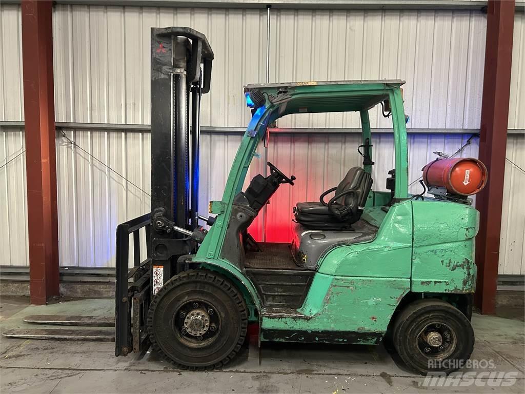 Mitsubishi FG40NT LPG trucks