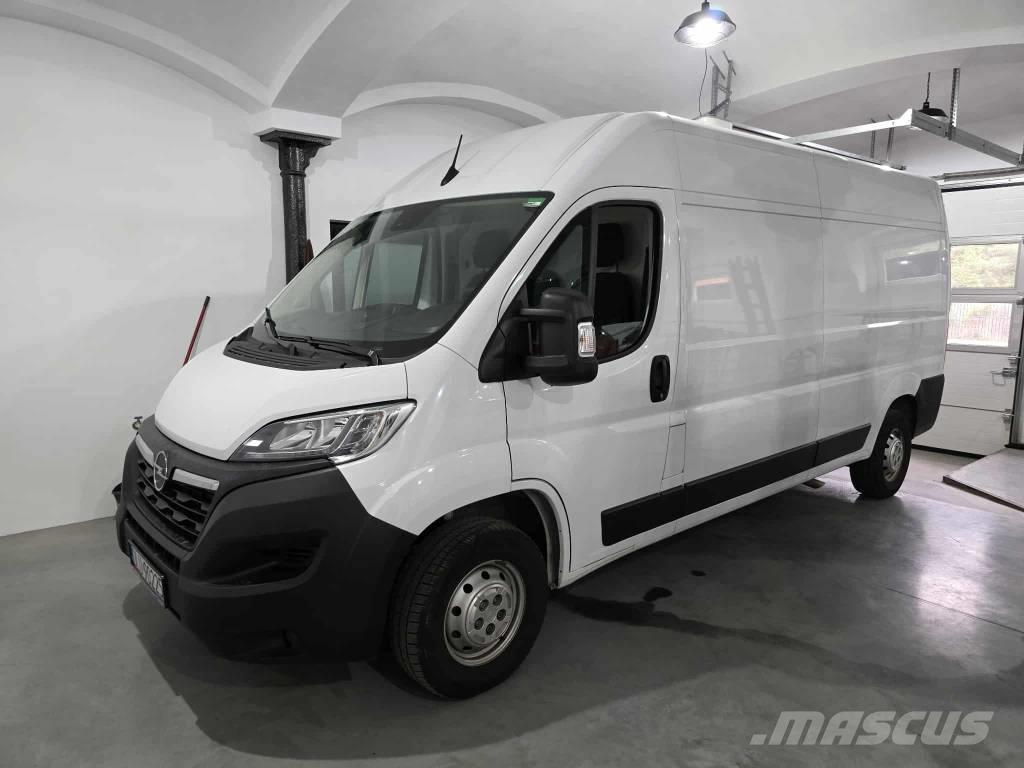 Opel Movano Panel vans