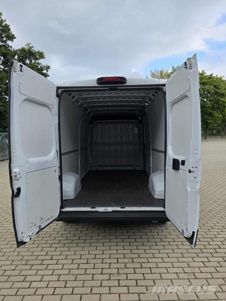 Opel Movano Panel vans
