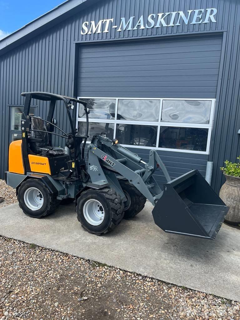 GiANT 332 SWT Mini loaders