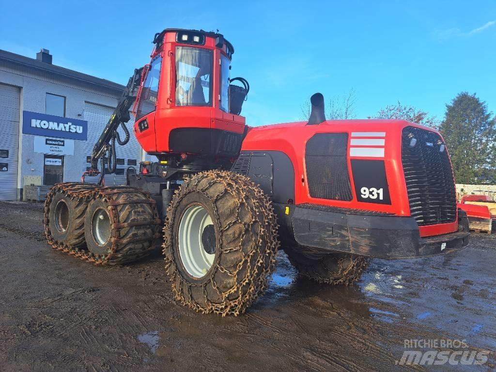 Komatsu 931 Harvesters