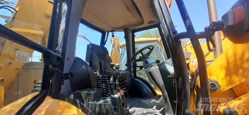 JCB 3 CX SM 4 T Backhoe