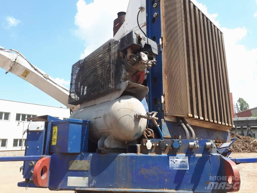 Peterson P5900 Wood chippers