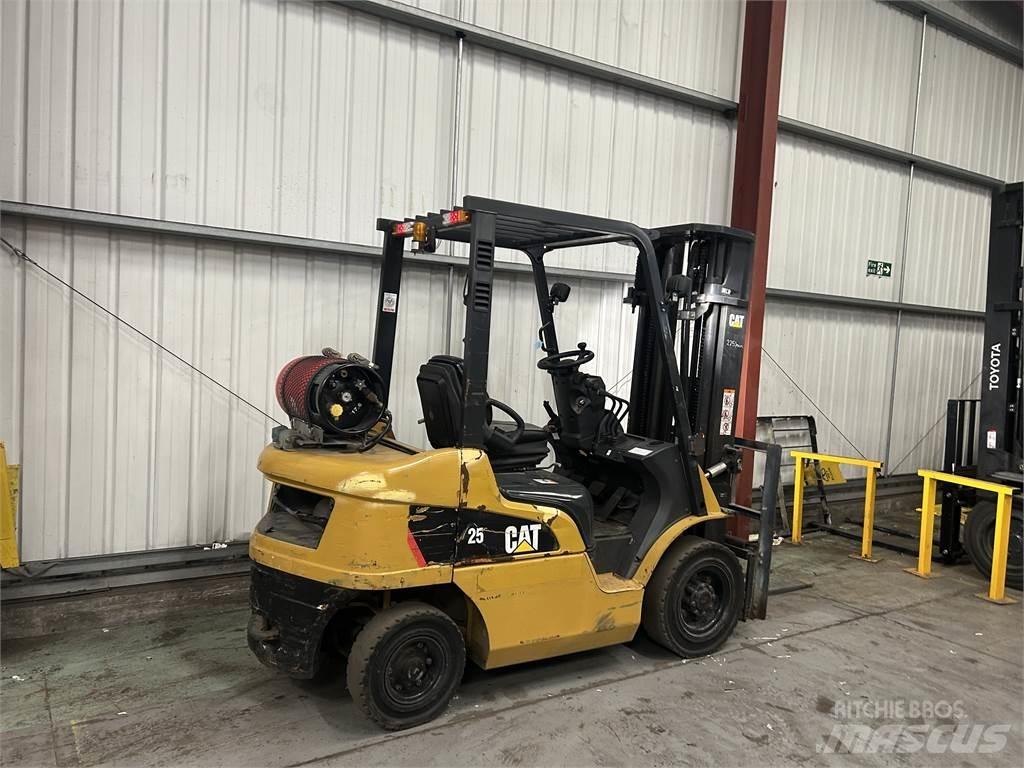 CAT GP25NT LPG trucks