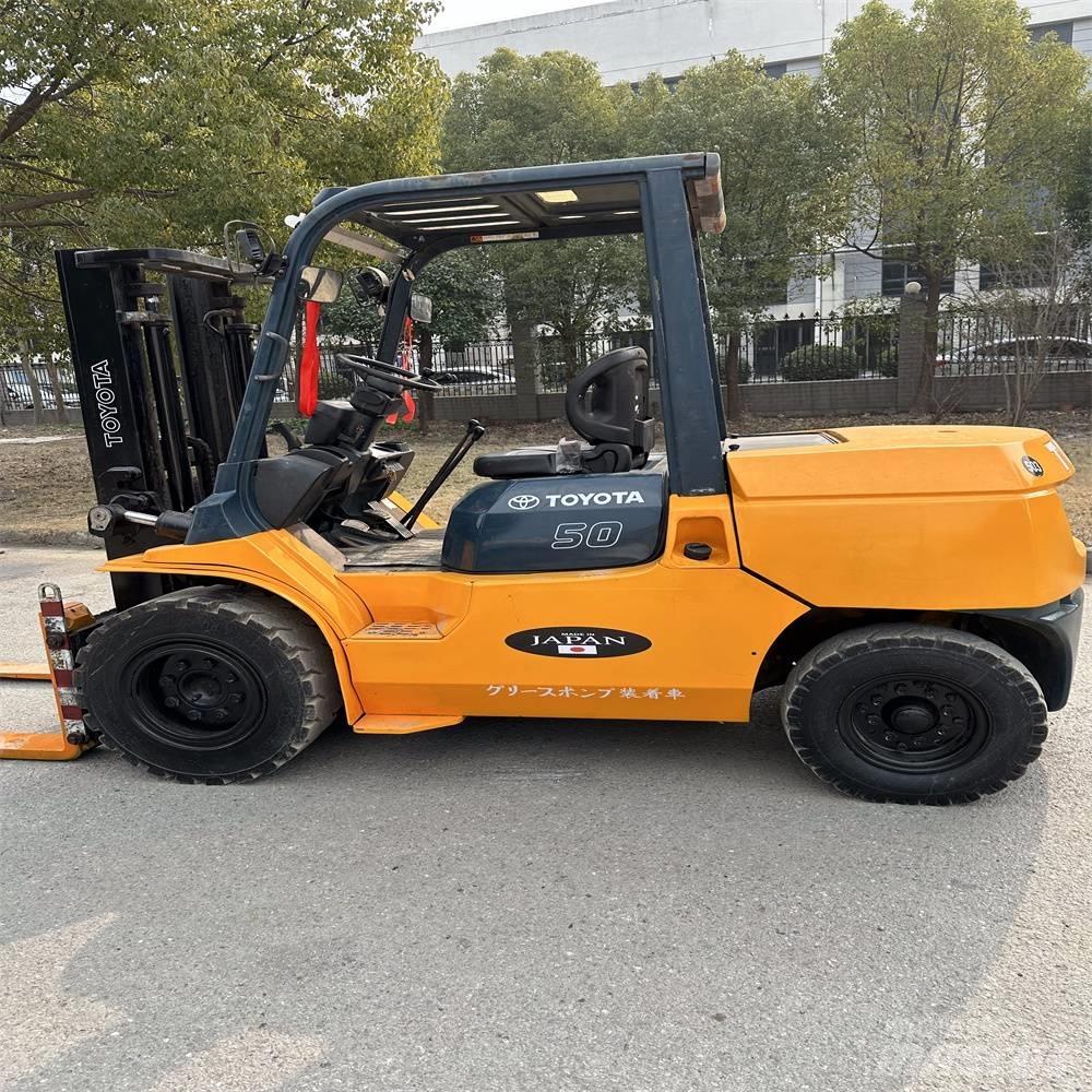 Toyota 02-7FDA50 Diesel trucks