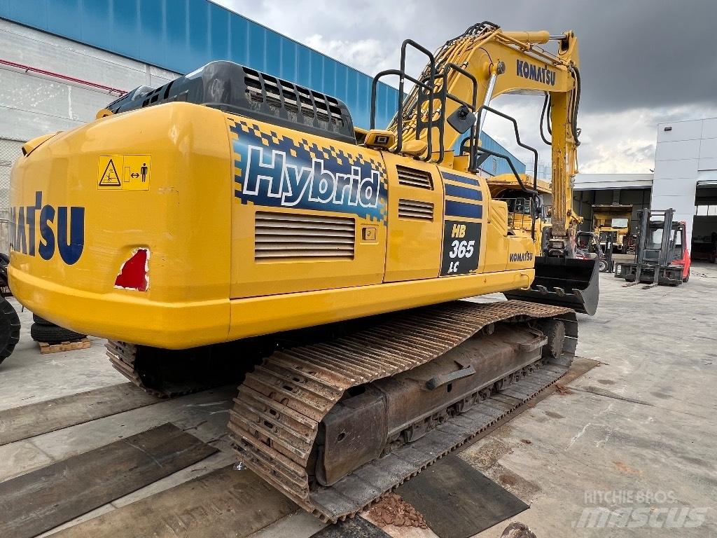 Komatsu HB365 LC-3 Crawler excavators