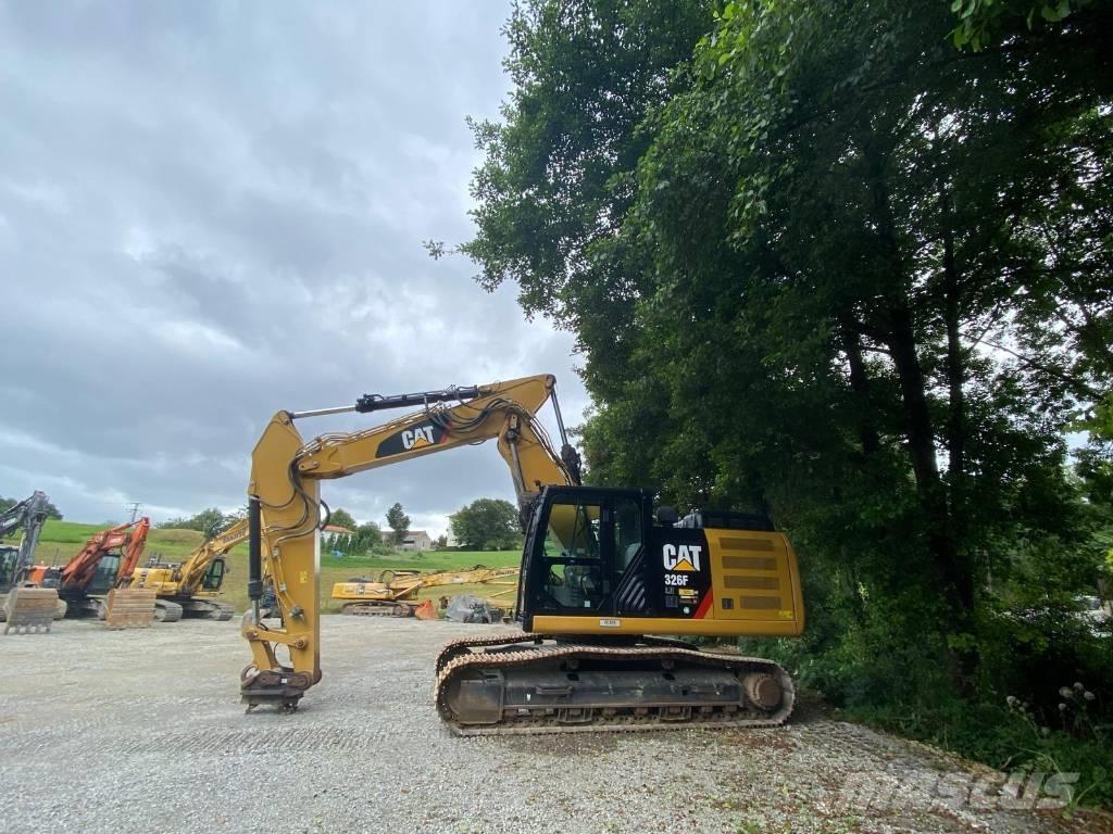 CAT 326 F Crawler excavators