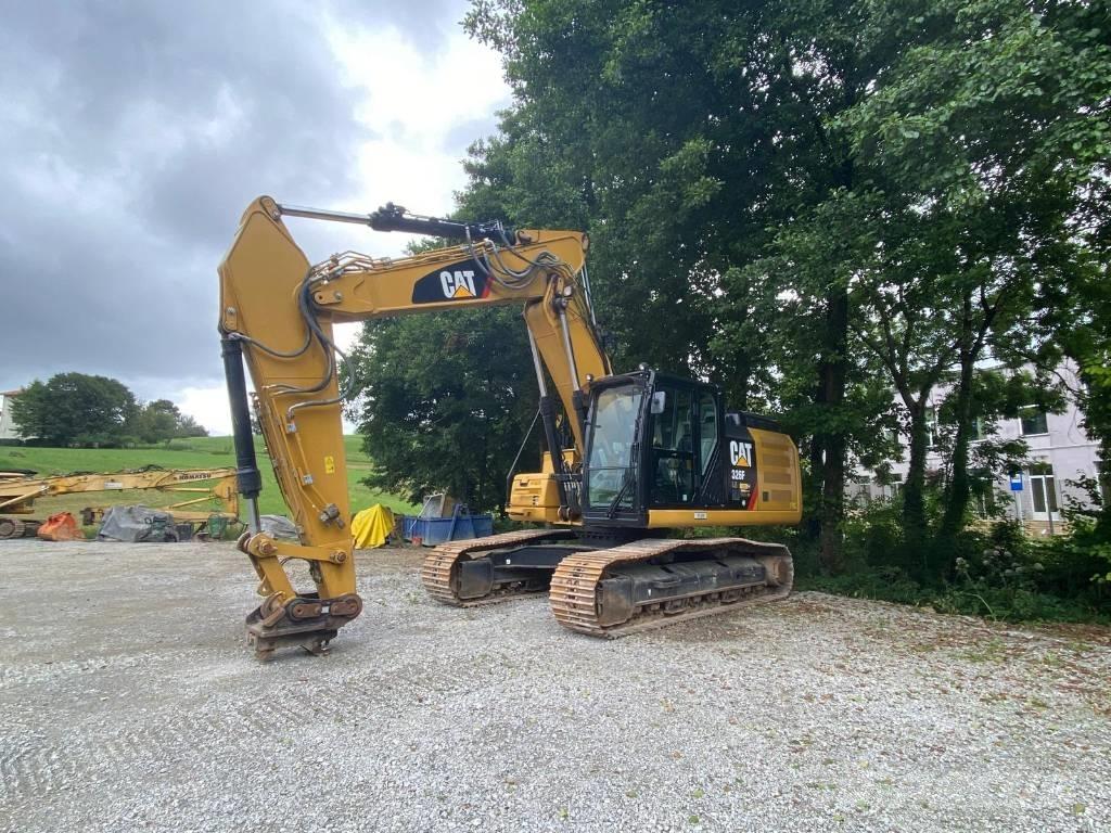 CAT 326 F Crawler excavators
