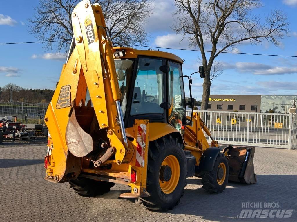 JCB 3 CX Backhoe