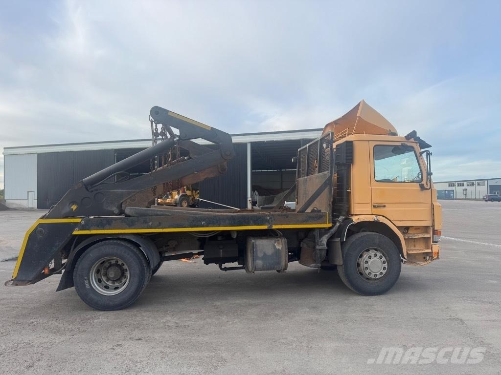 Scania P 82 H Skip bin truck