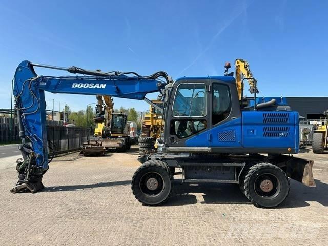 Doosan DX 170 W Wheeled excavators