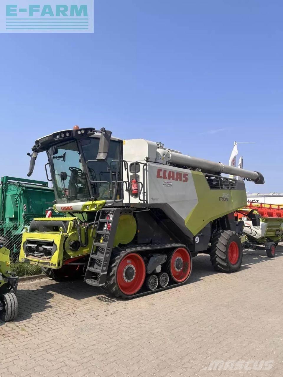 CLAAS trion 750 tt Combine harvesters