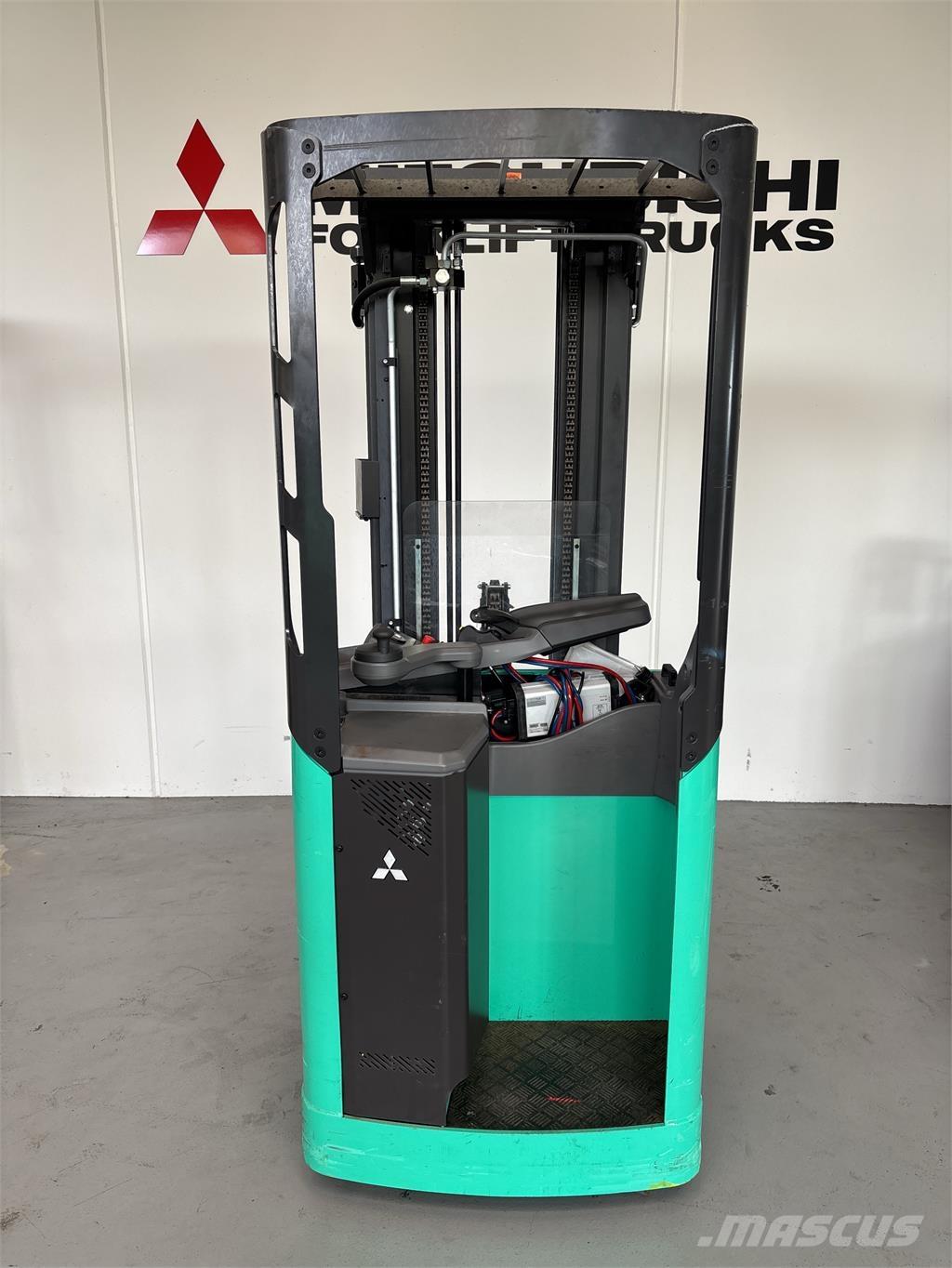 Mitsubishi SBR20N2 Self propelled stackers