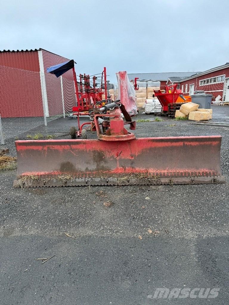 VM 300 JH 2 Road drags