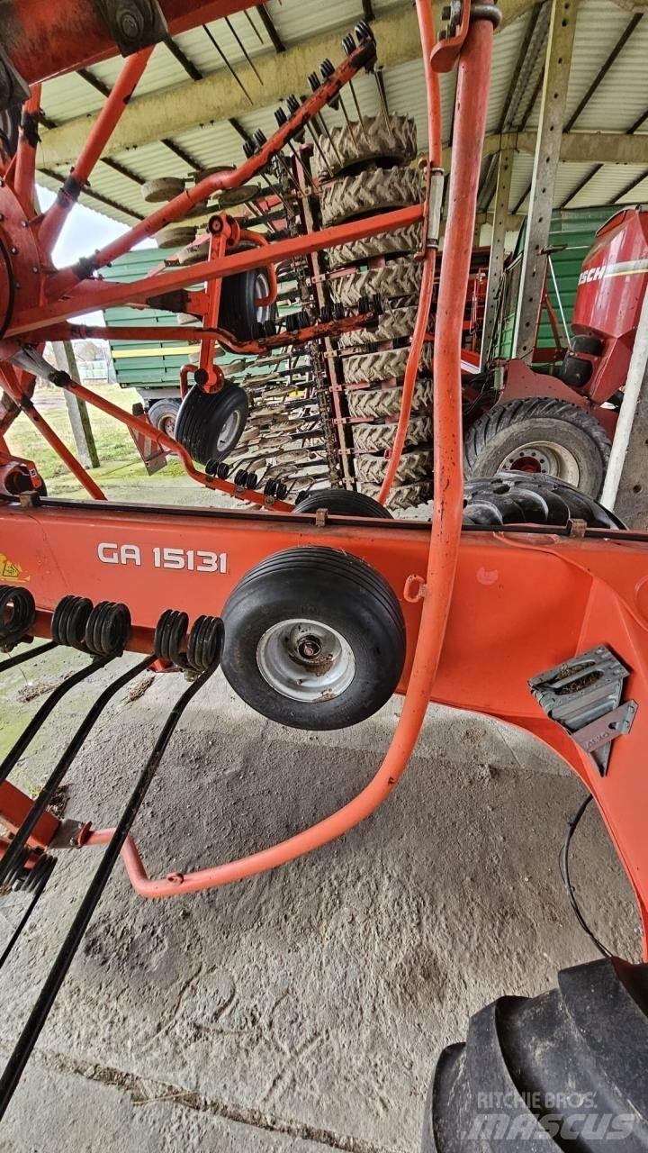 Kuhn GA 15131 Windrowers