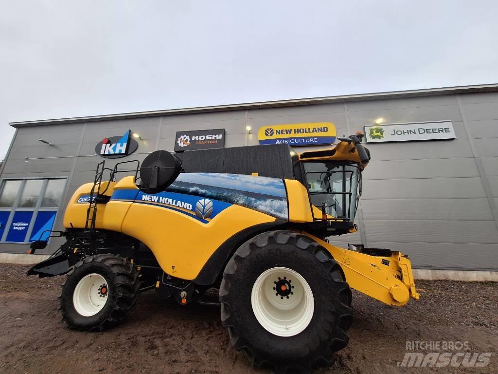 New Holland CX 8.70 Combine harvesters