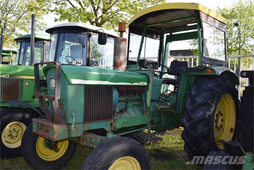 John Deere 2130 Tractors