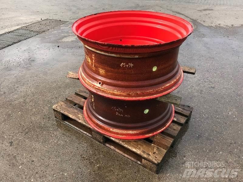  SONSTIGE 15 x 34 Farm machinery