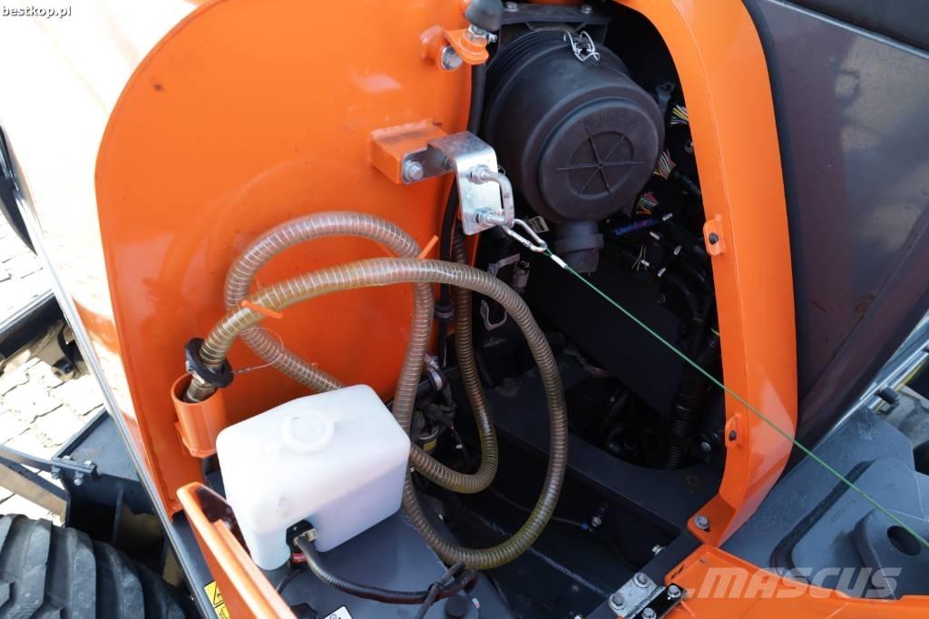 Doosan DX 57 W-5 Wheeled excavators