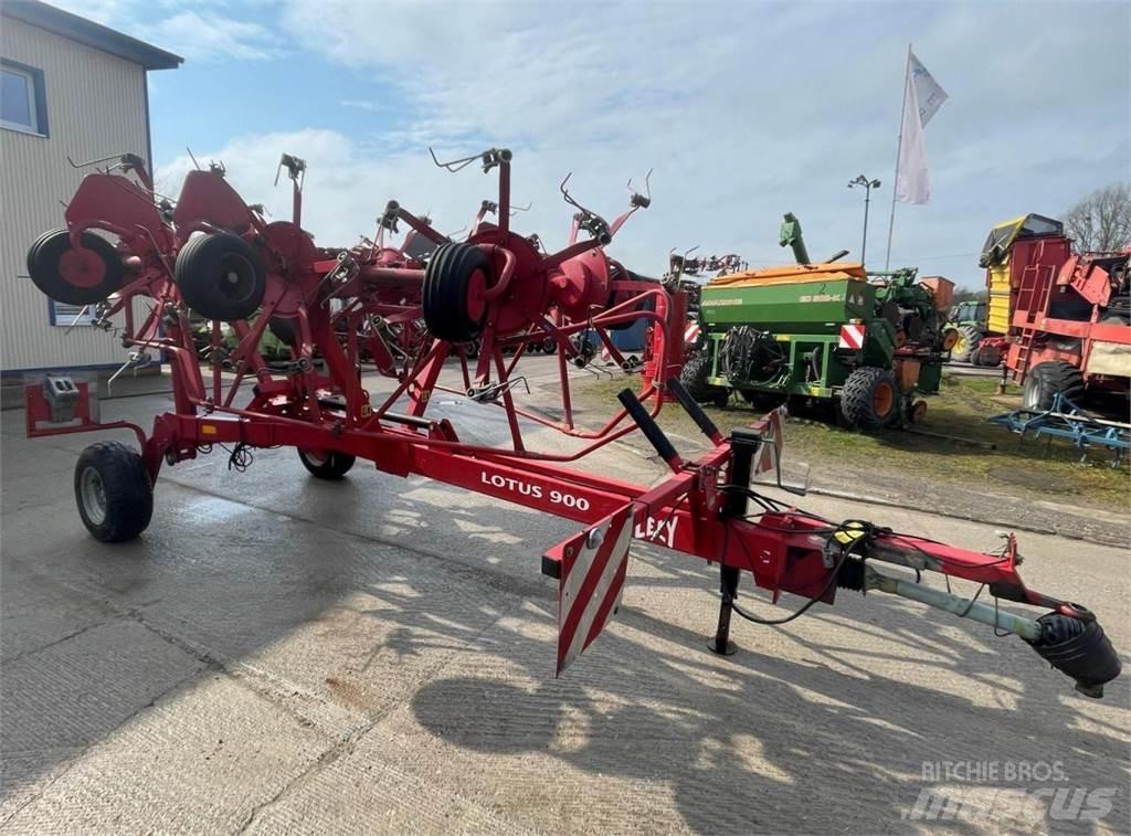 Lely Lotus 900P Rakes and tedders