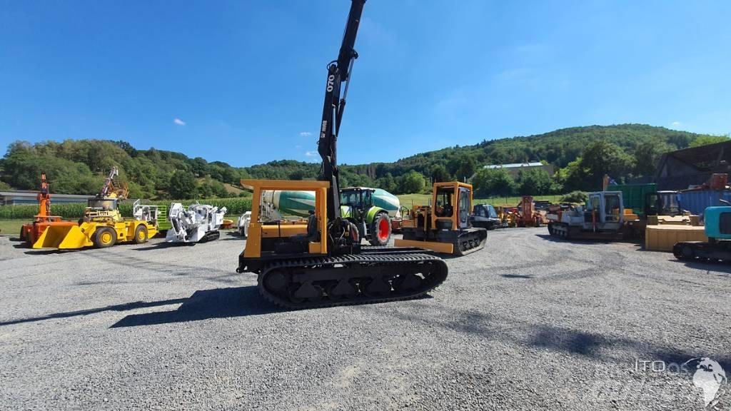 Morooka MST 800 E Track mounted cranes