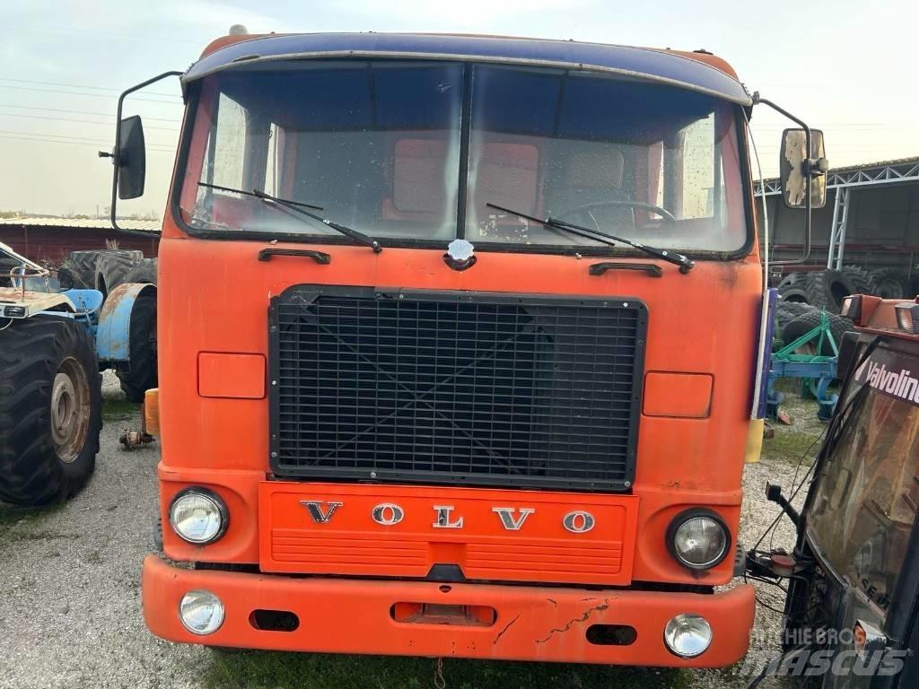 Volvo F 88 Tipper trucks