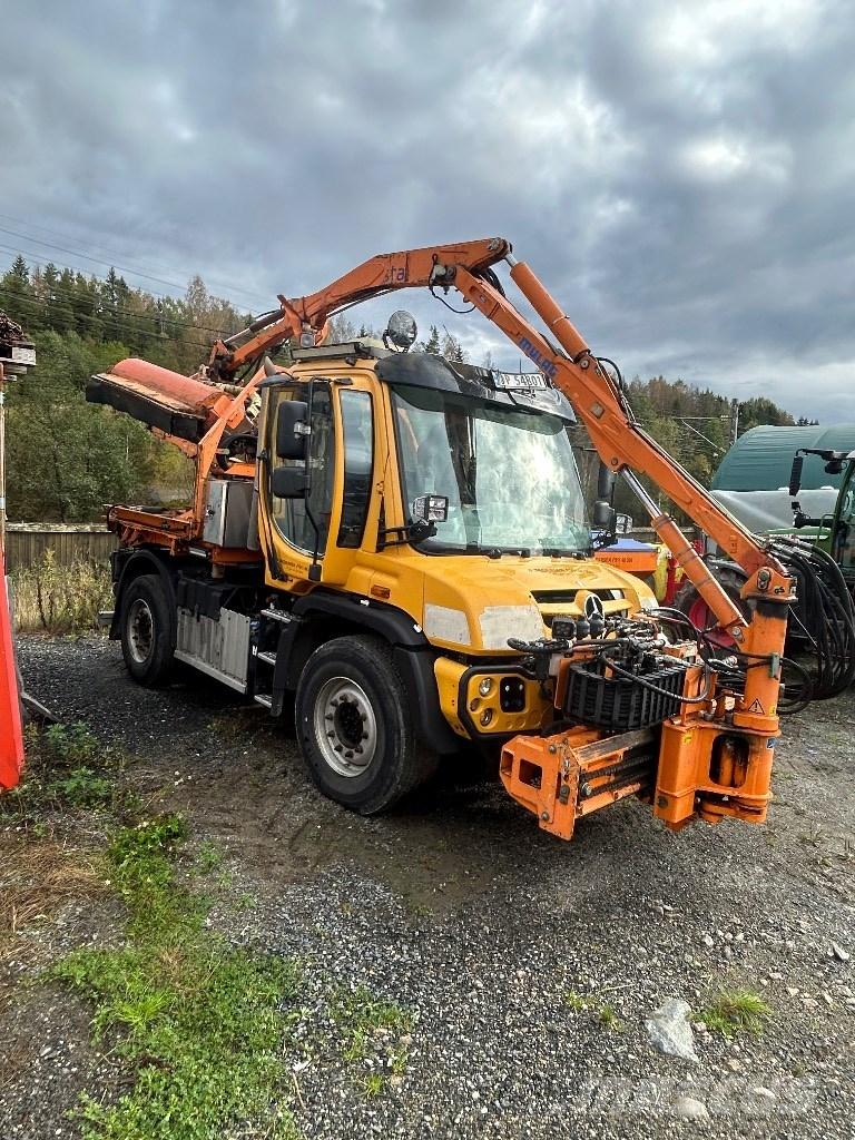 Unimog U427 Municipal / general purpose vehicles