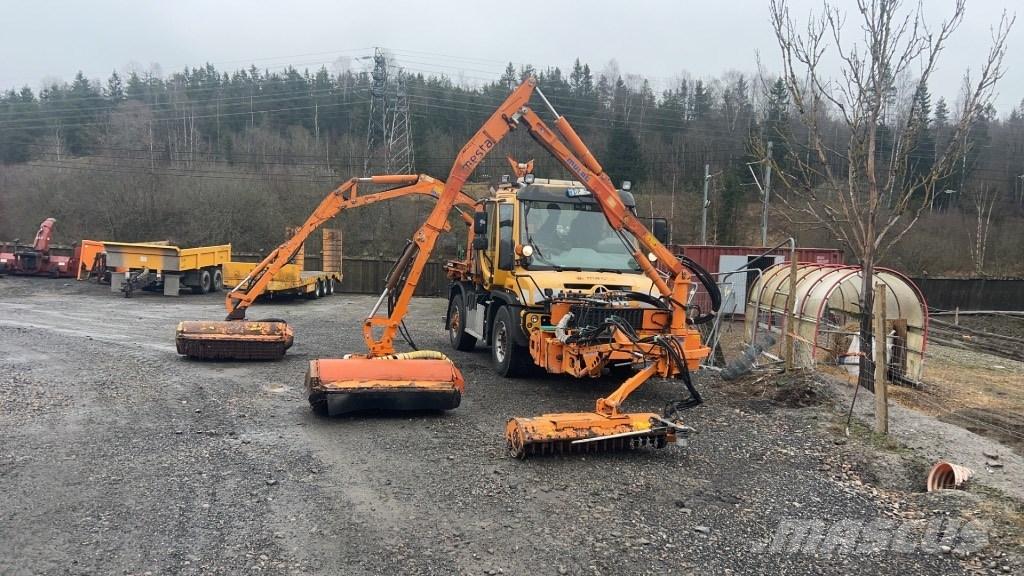 Unimog U427 Municipal / general purpose vehicles