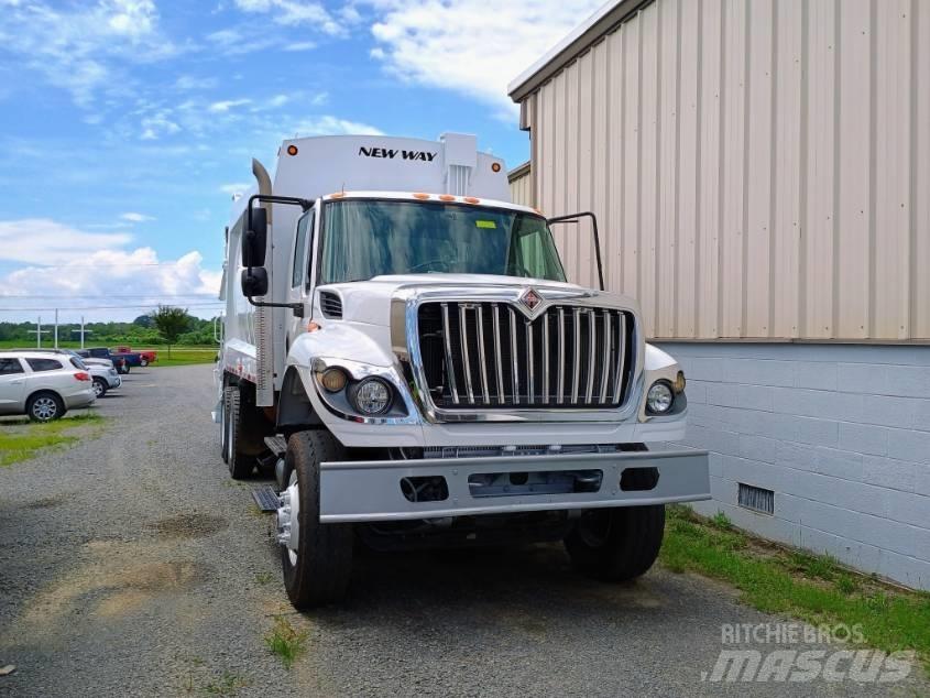 International 7400 Waste trucks