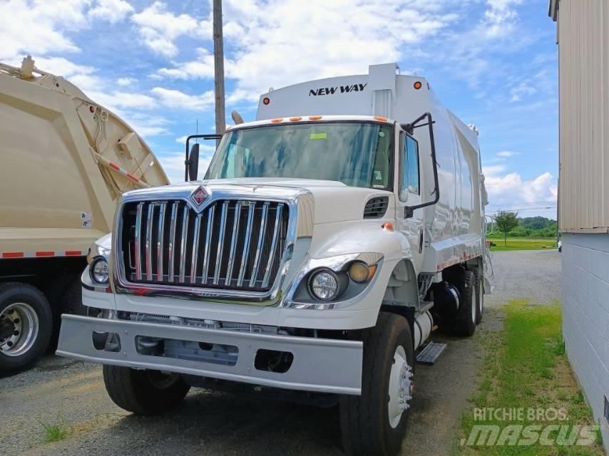 International 7400 Waste trucks