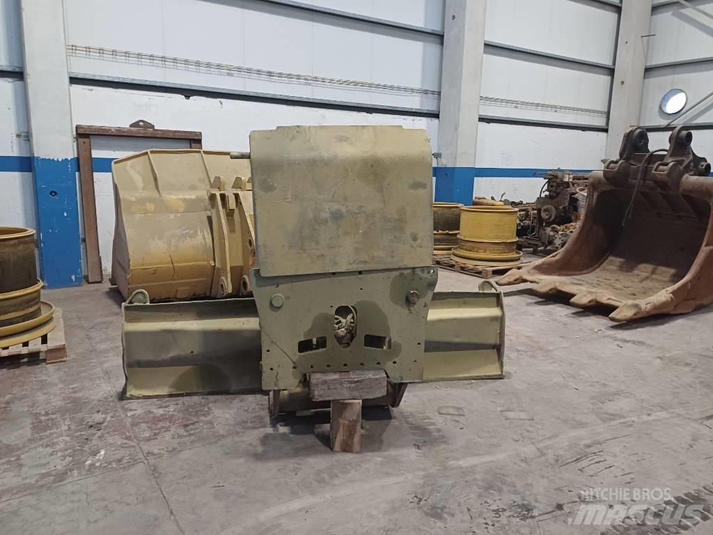 Volvo EW 180 D Blades