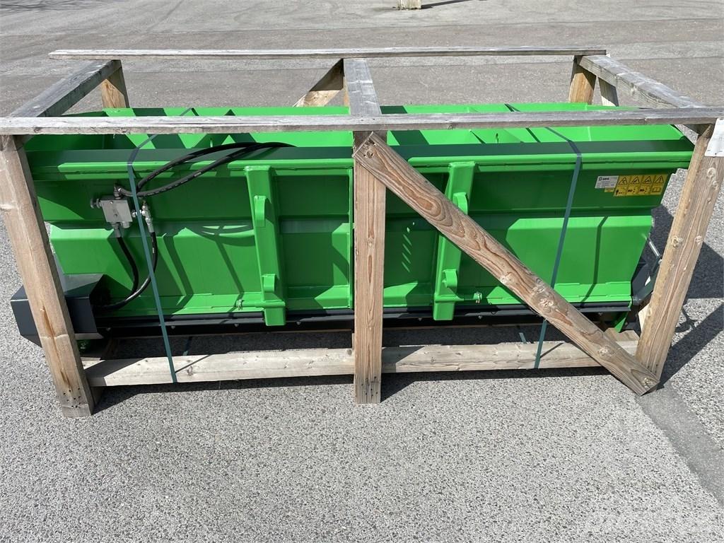 Sami SL-2300 3P/SMS Sand and salt spreaders
