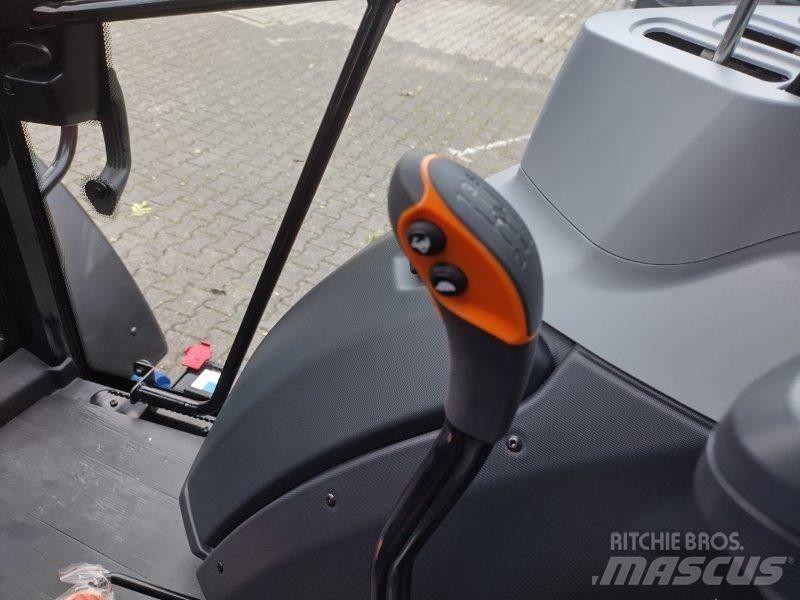 Valtra A95 Tractors