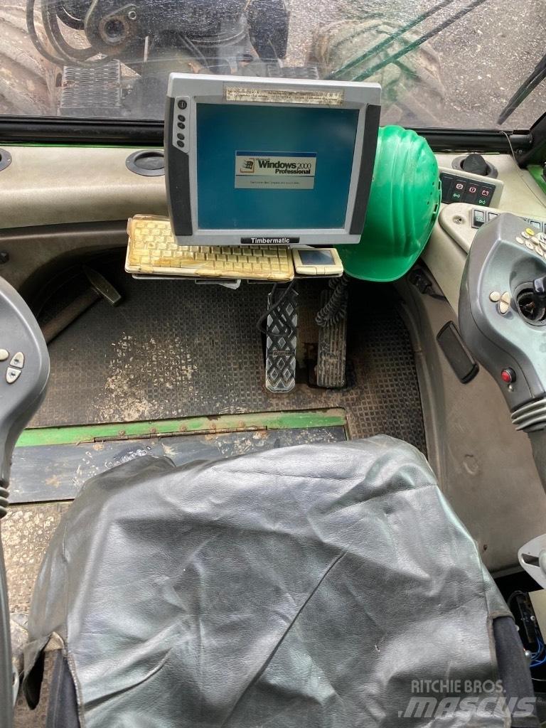 John Deere 1270 D Harvesters