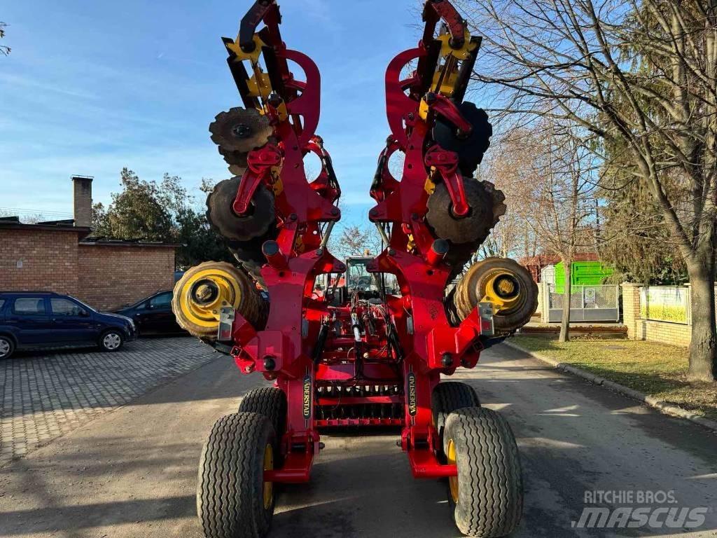 Väderstad Carrier650 Disc harrows
