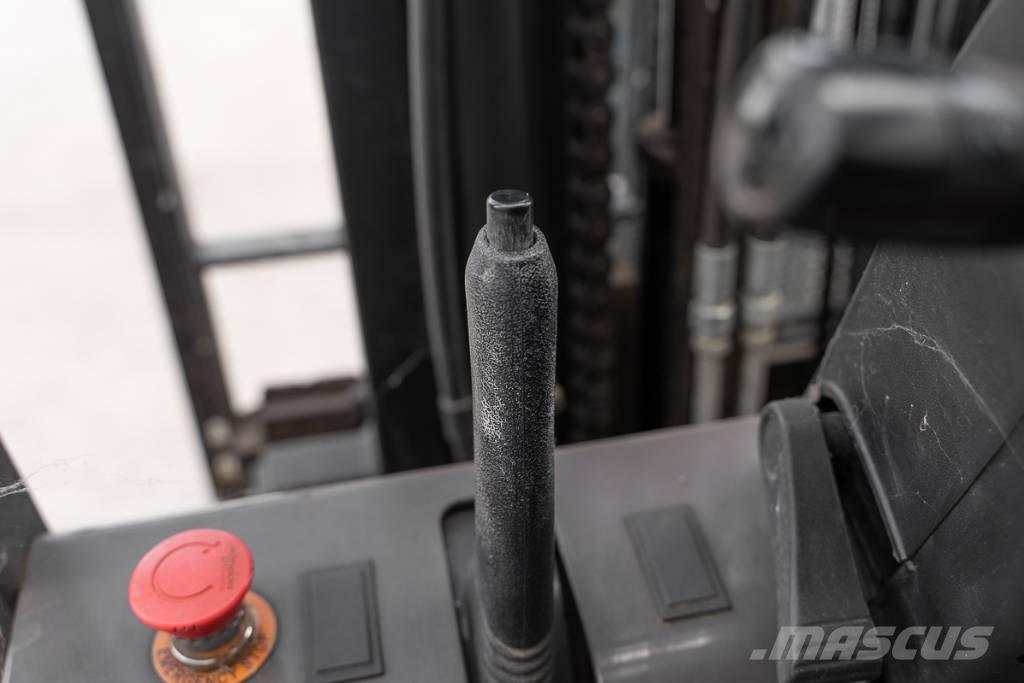 Manitou ME 430 Electric forklift trucks