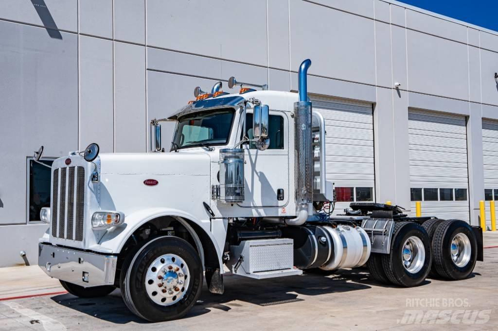 Peterbilt 389 Prime Movers