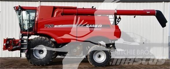 Case IH 7120 Combine harvesters