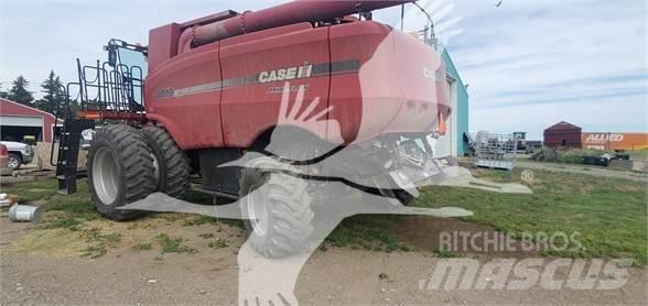 Case IH 8010 Combine harvesters