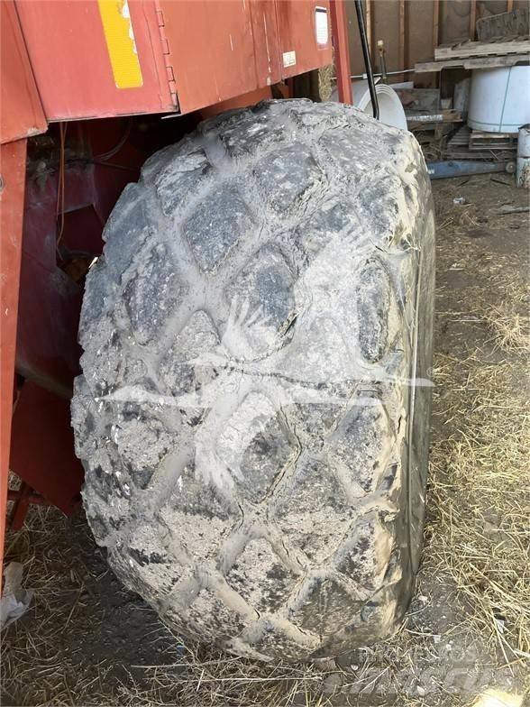 Case IH 8580 Square balers