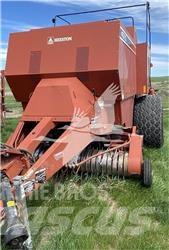 Hesston 4910 Square balers