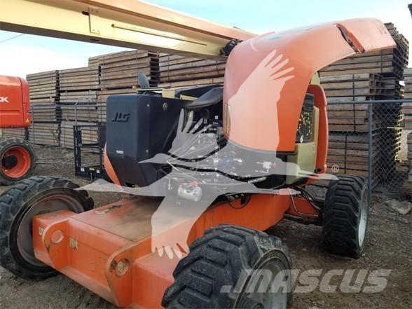 JLG 600AJ Articulated boom lifts