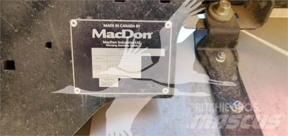 MAC DON FD240 Combine harvester heads