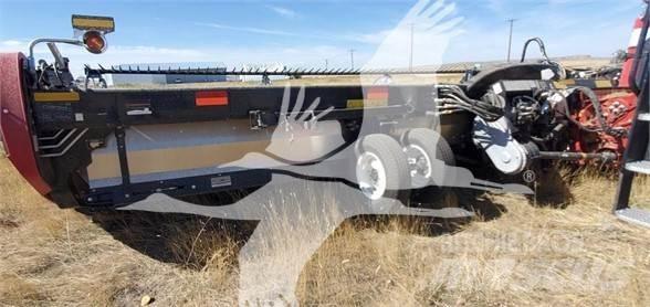 MAC DON FD240 Combine harvester heads
