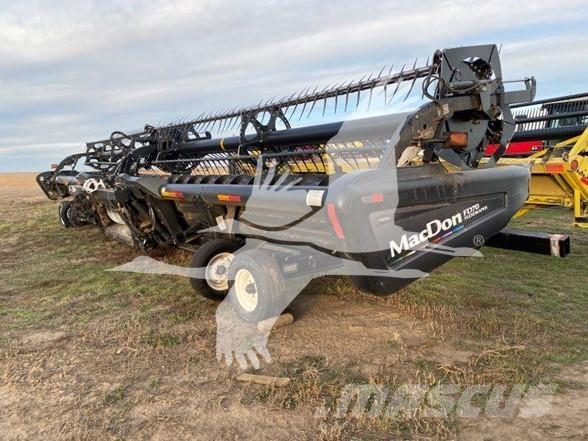 MAC DON FD70 Combine harvester heads